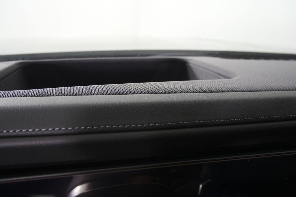 Thumbnail: 2026 BMW 7 Series - 22