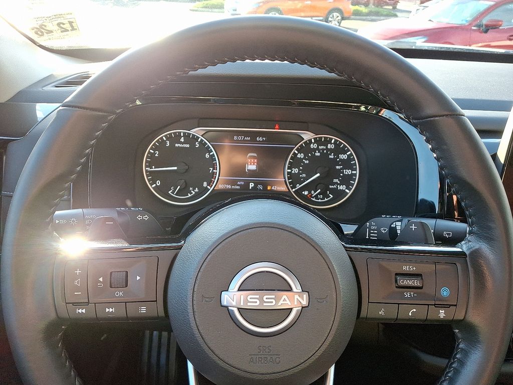 Thumbnail: 2022 Nissan Pathfinder - 19