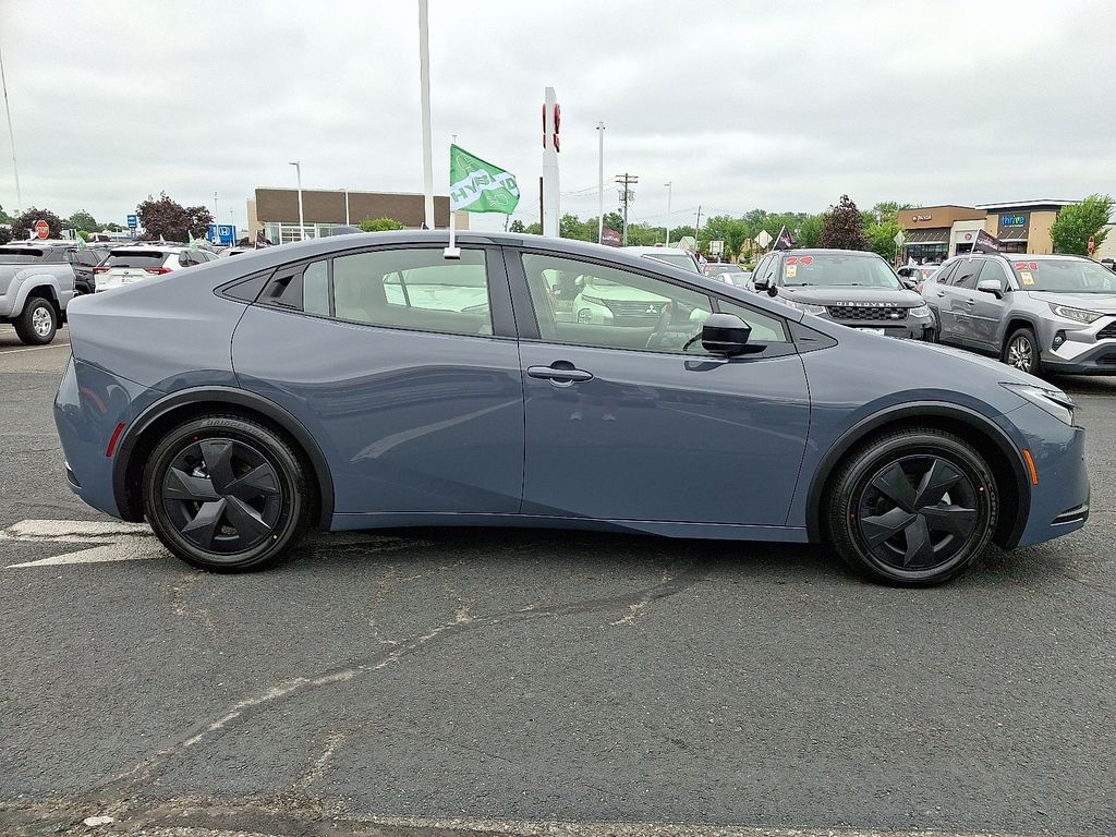Thumbnail: 2025 Toyota Prius - 7