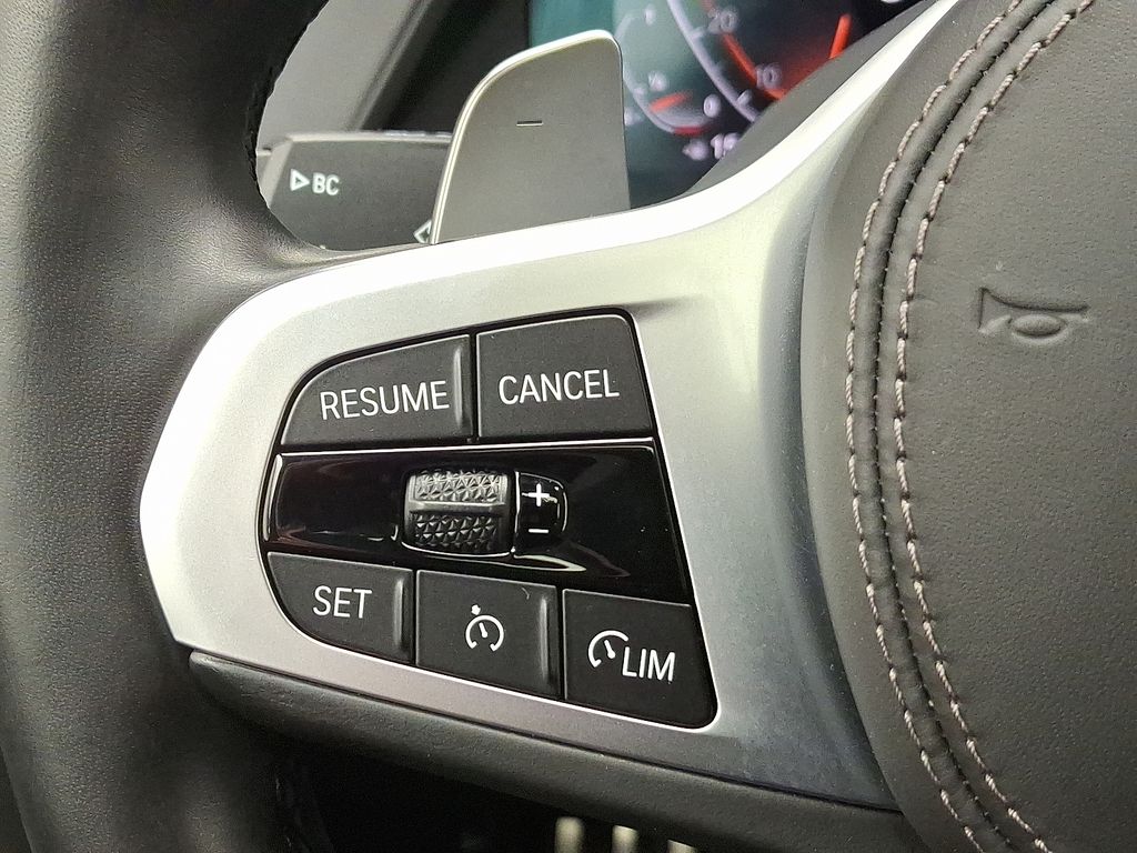 Thumbnail: 2021 BMW X7 - 25