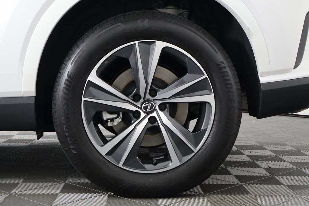 Thumbnail: 2023 Lexus RX - 16