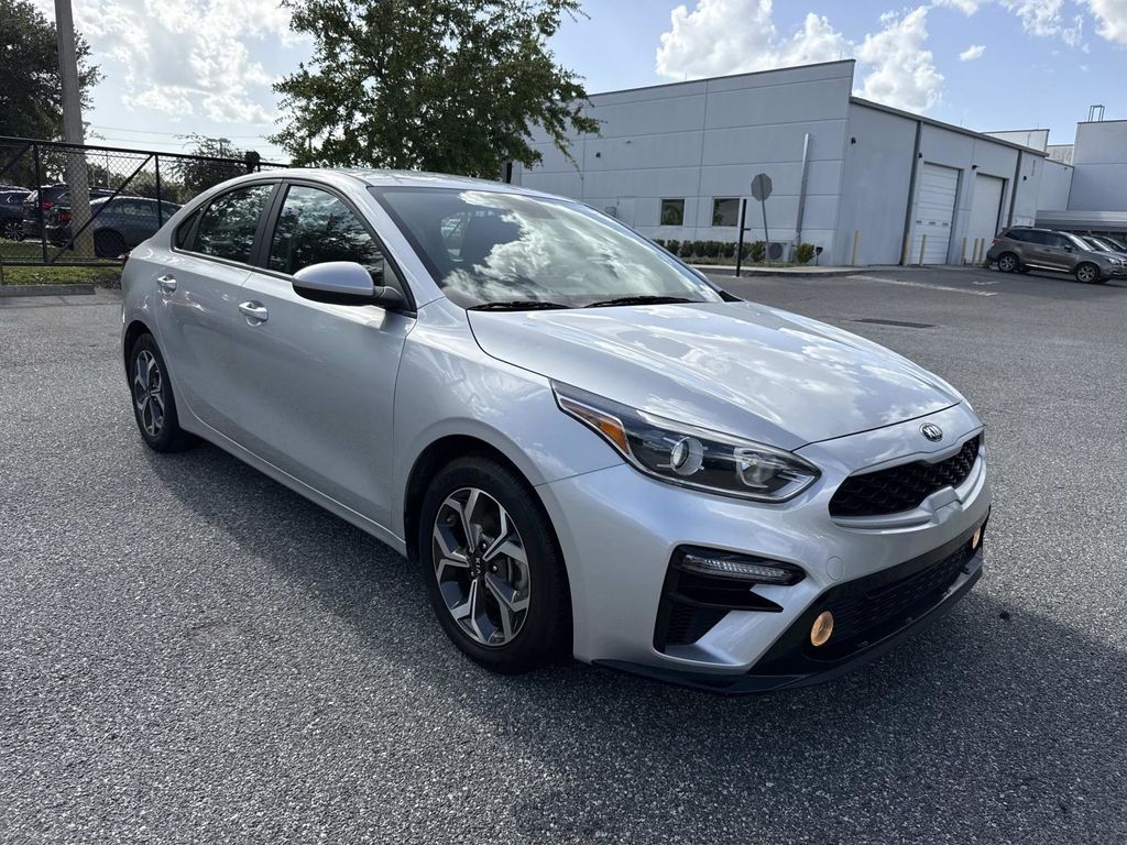Silky Silver 2021 Kia Forte Sedan Front-Wheel Drive Continuously Variable Transmission