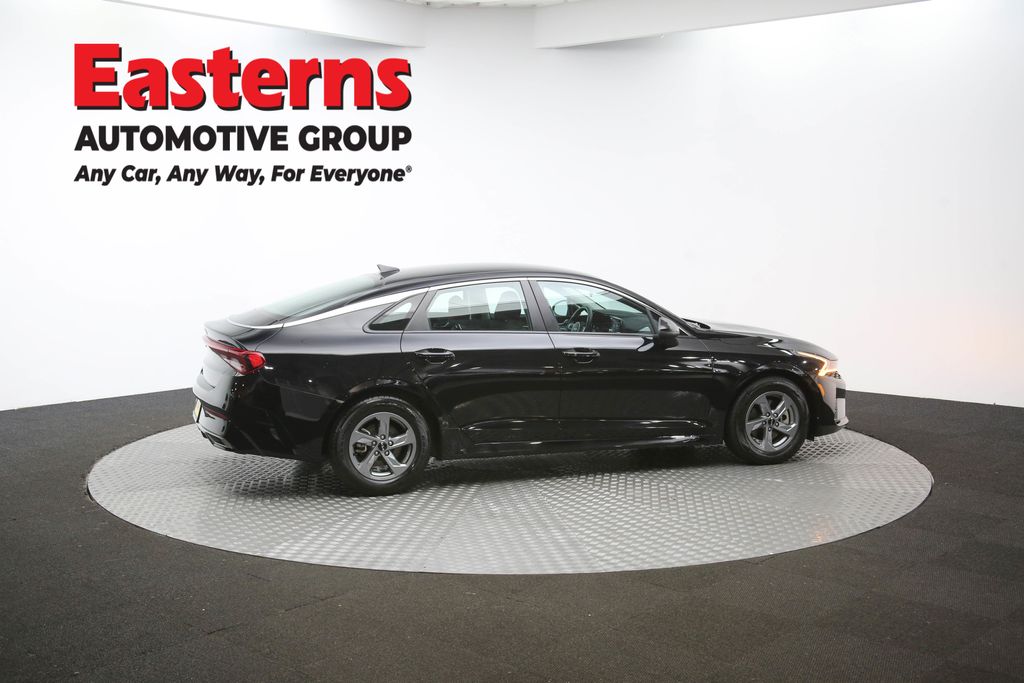 Used 2023 Black Kia LXS image 43