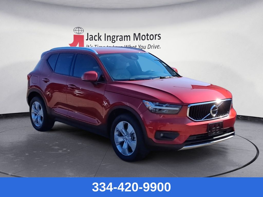 used 2022 Volvo XC40 car, priced at $19,799