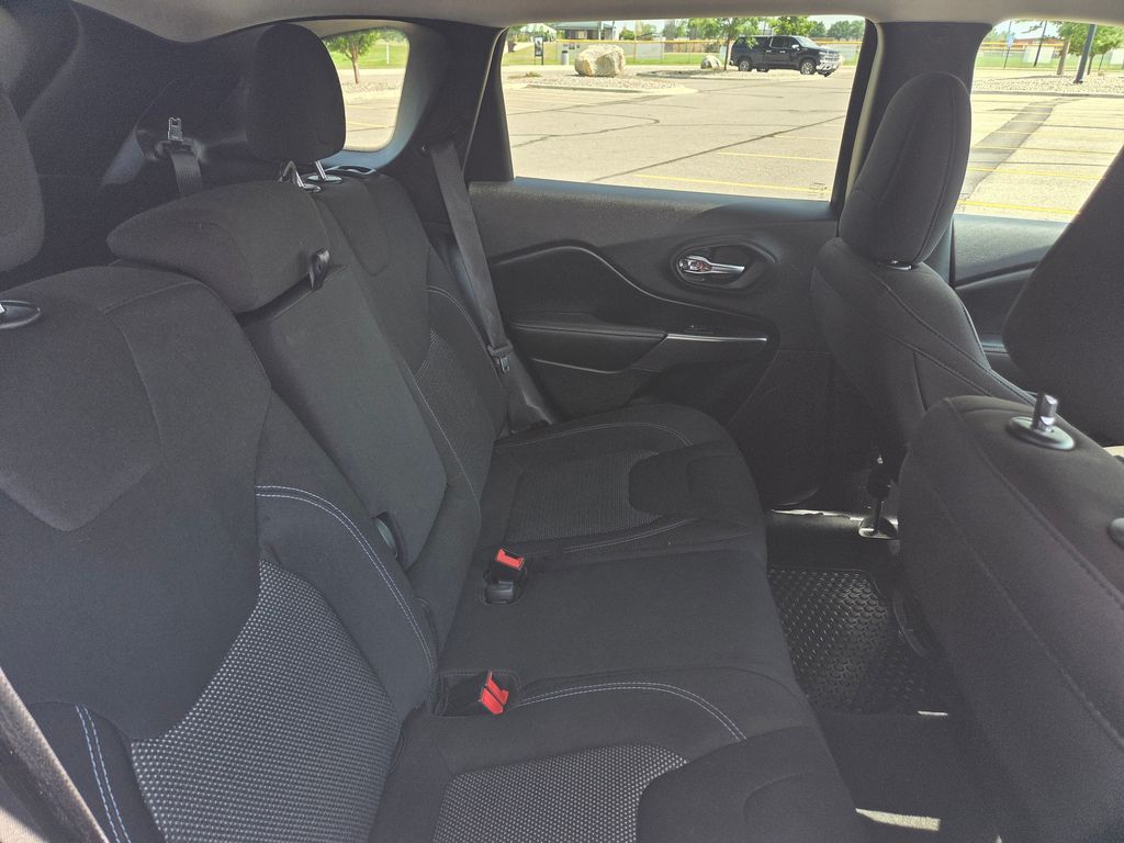 2020 Jeep Cherokee Latitude