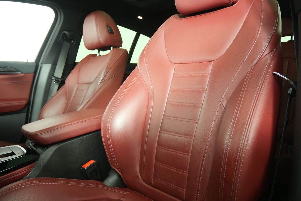 Thumbnail: 2024 BMW X4 - 11