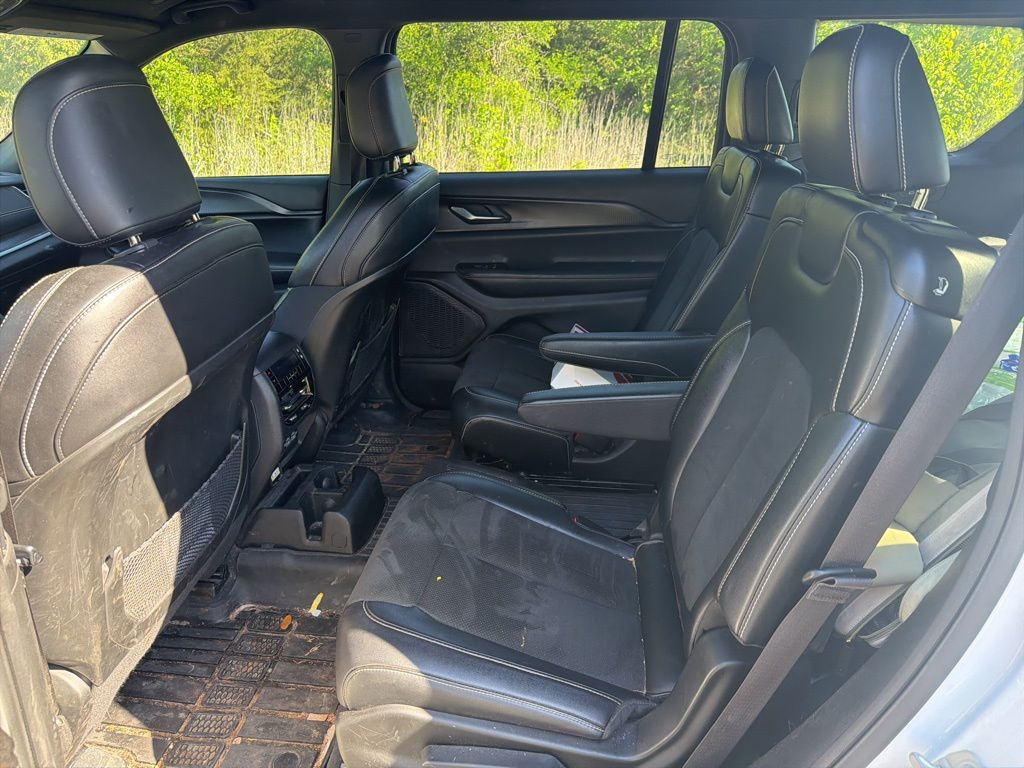 Used Car 2023 Jeep Grand Cherokee L  Altitude For Sale Under $35,000 In Taylor, Texas