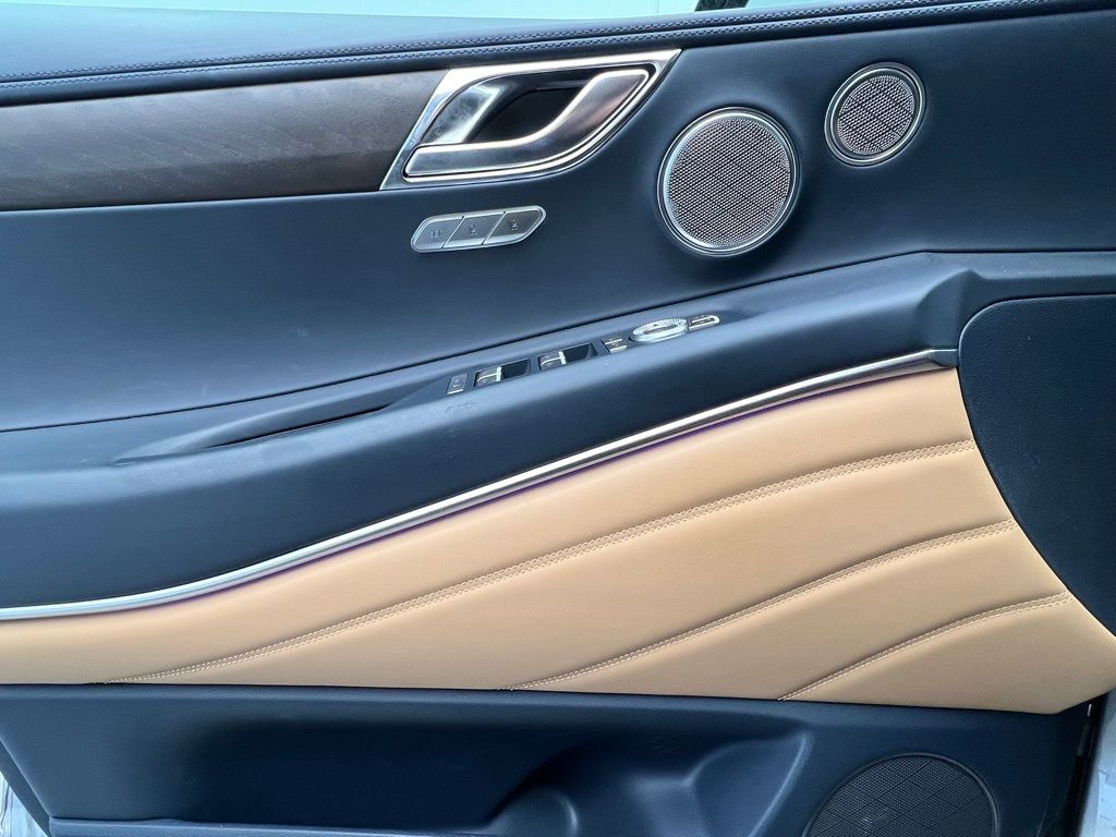 Thumbnail: 2024 Genesis GV80 - 21