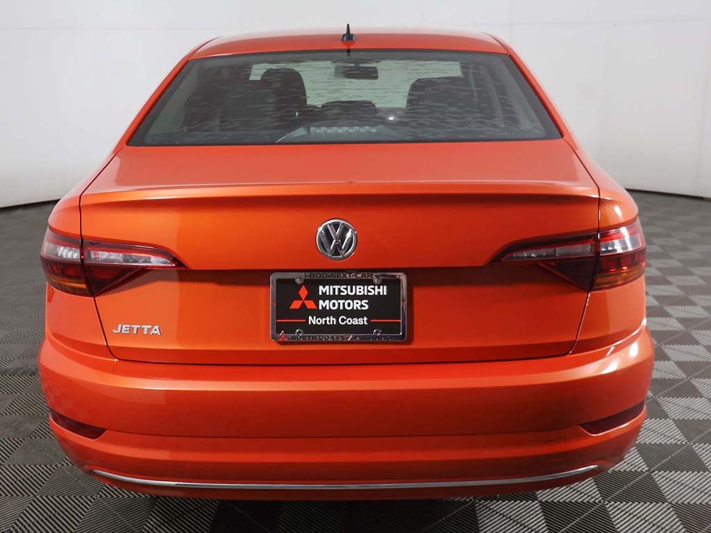 Used 2019 Orange Volkswagen 1.4T S image 9