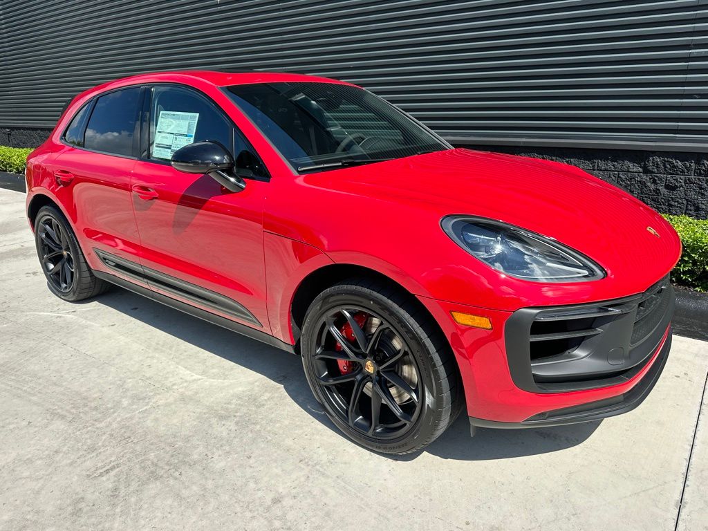 Thumbnail: 2026 Porsche Macan - 11