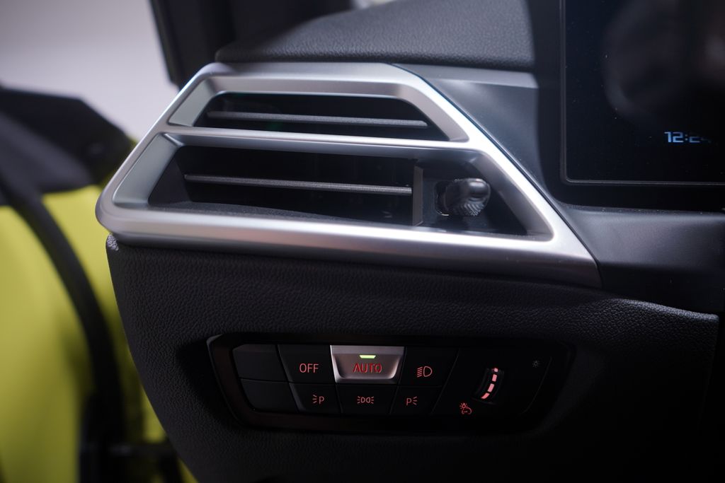 Thumbnail: 2026 BMW M2 - 18