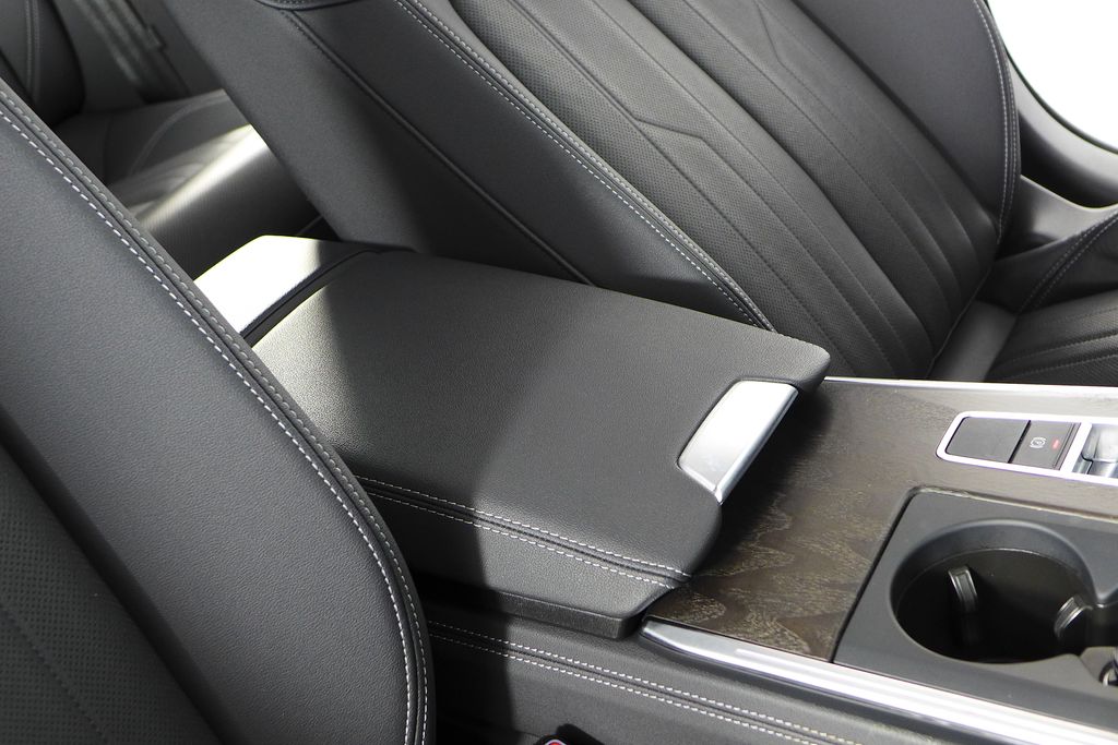 Thumbnail: 2023 Audi A6 - 16