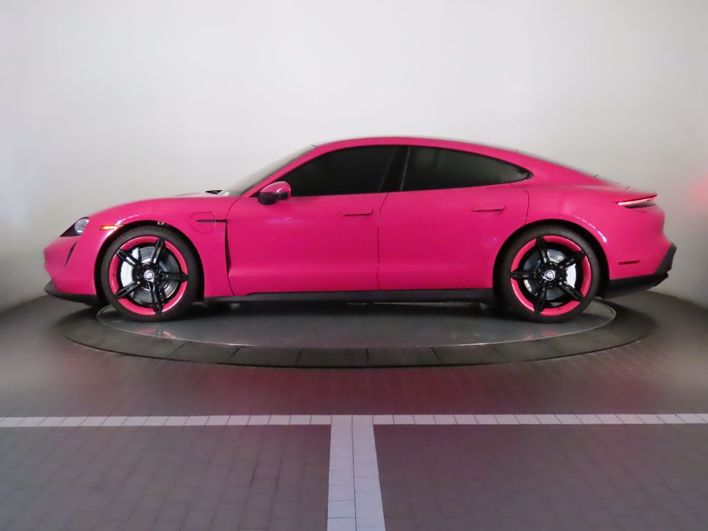 Thumbnail: 2022 Porsche Taycan - 2