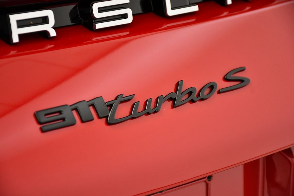 Thumbnail: 2025 Porsche 911 - 11