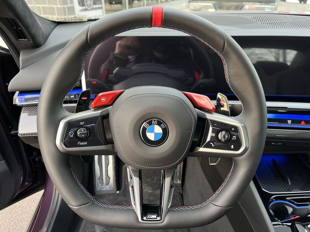 Thumbnail: 2026 BMW M5 - 10