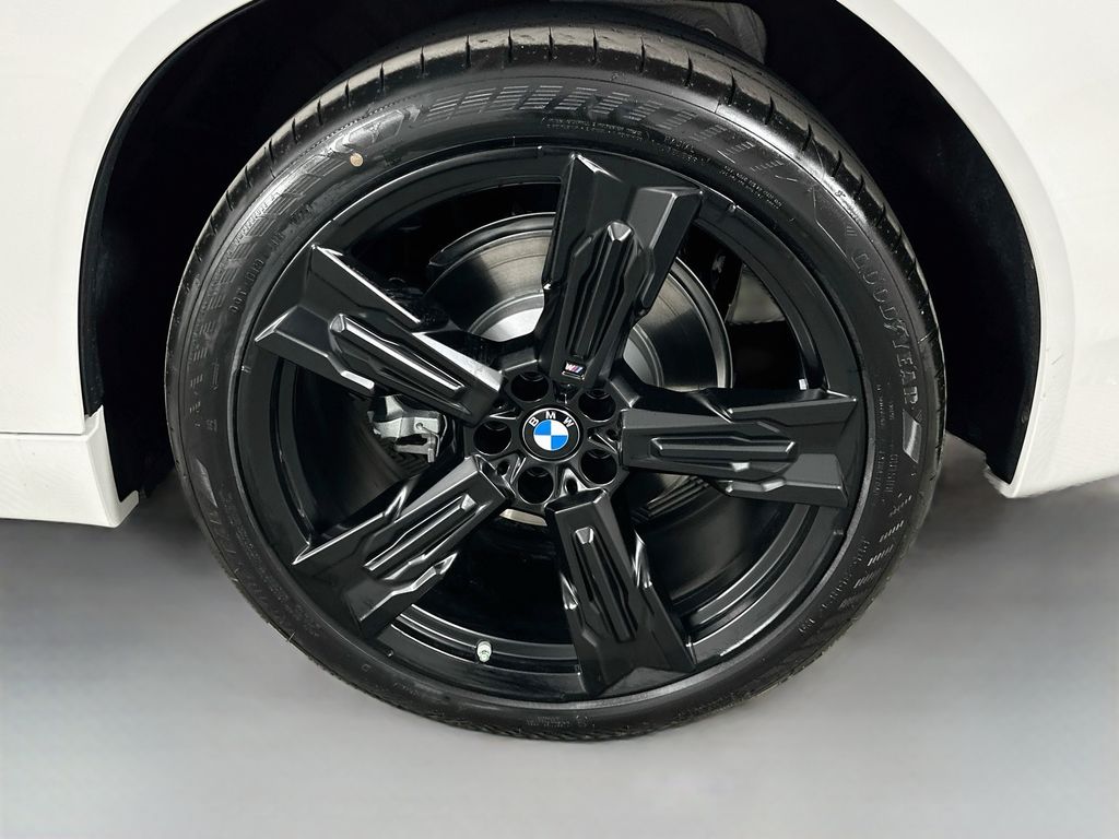 Thumbnail: 2026 BMW X3 - 23