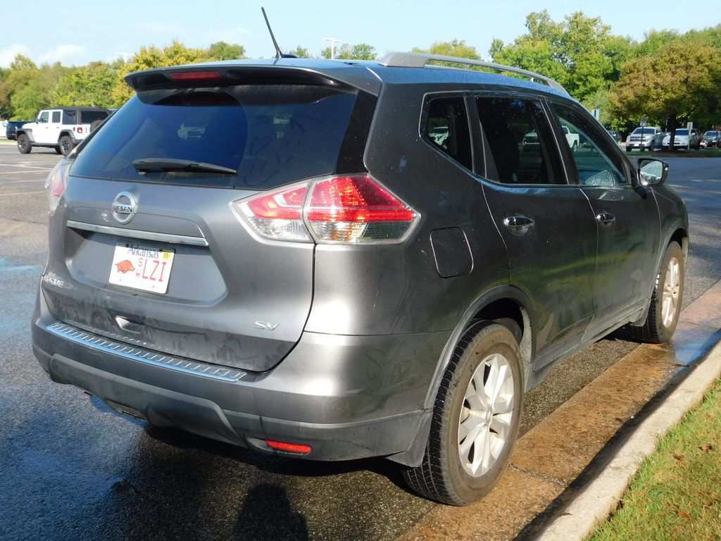 Thumbnail: 2016 Nissan Rogue - 4