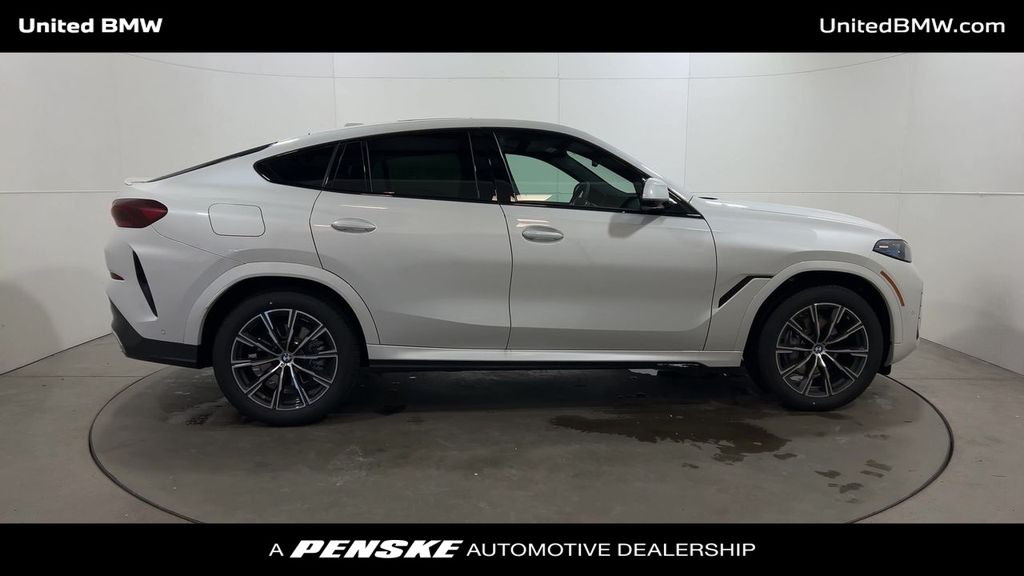 2025 BMW X6 xDrive40i 9