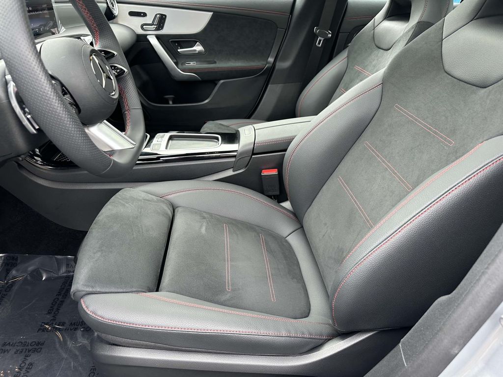 2025 Mercedes-Benz CLA 250 23