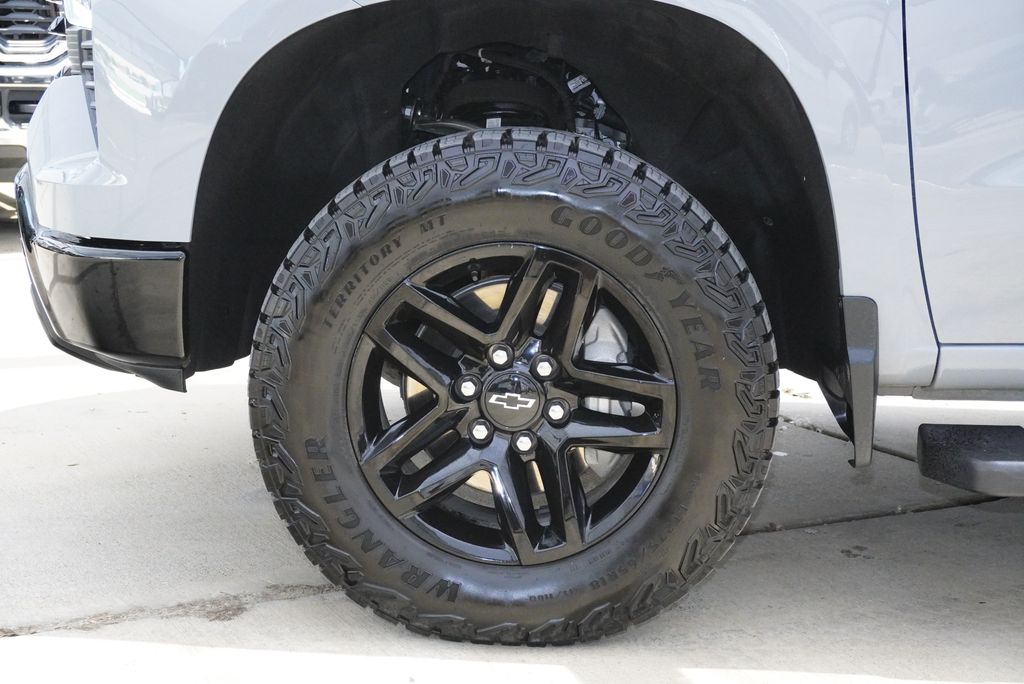 Used Car 2024 Chevrolet Silverado 1500  Lt Trail Boss For Sale Under $50,000 In Weatherford, Texas