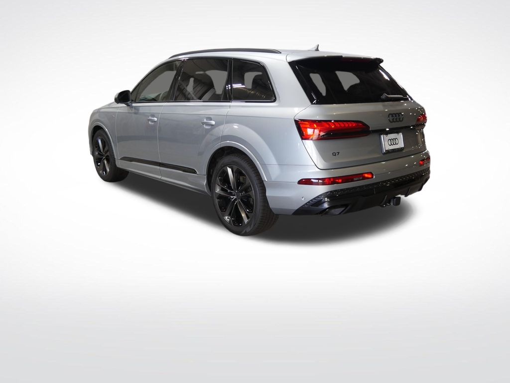 Thumbnail: 2026 Audi Q7 - 3