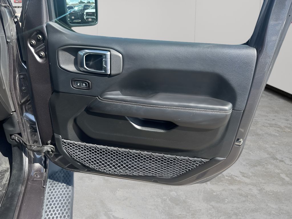 Used Car 2018 Jeep Wrangler  Unlimited Sahara For Sale In Austin, Texas