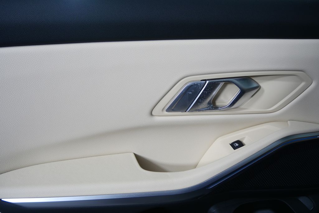 Thumbnail: 2023 BMW 3 Series - 14