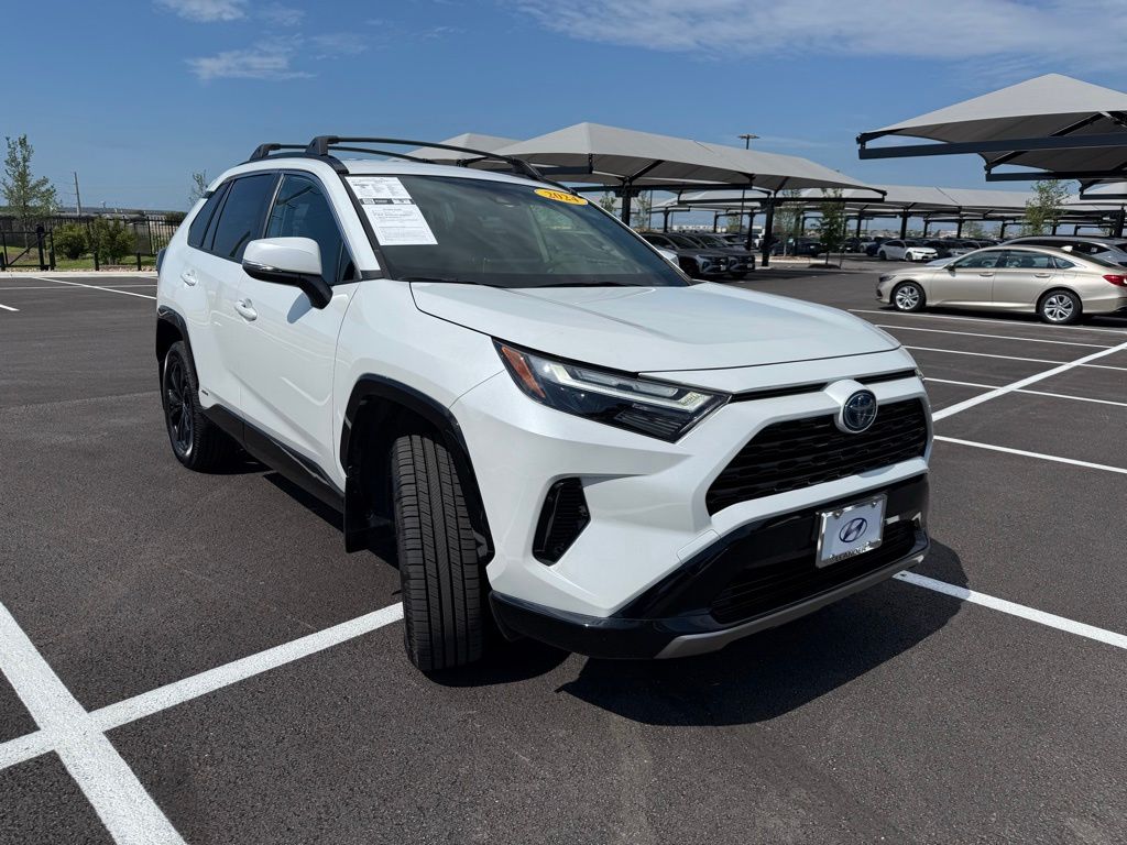 Thumbnail: 2024 Toyota RAV4 - 3