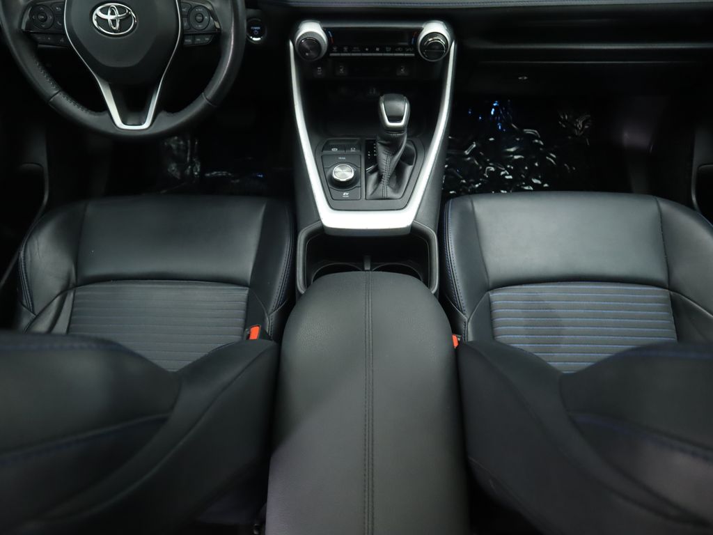 Thumbnail: 2023 Toyota RAV4 - 16