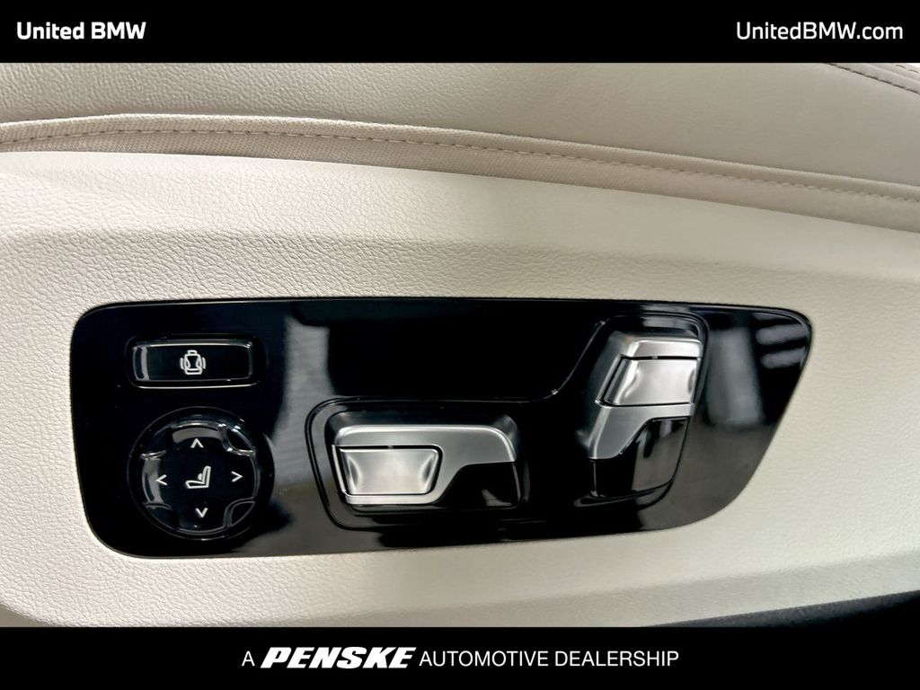 2026 BMW X5 xDrive40i 12
