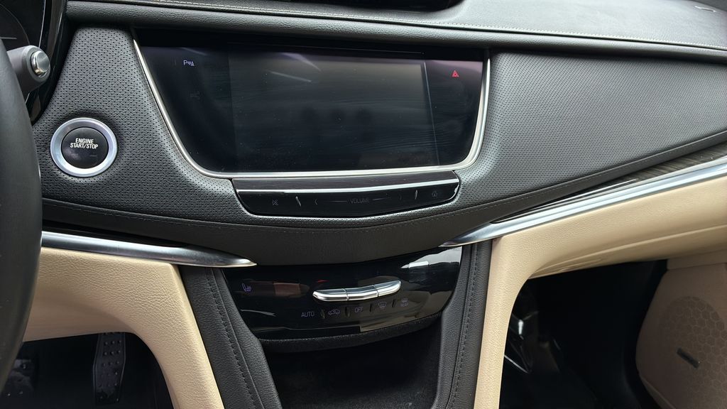 used 2018 Cadillac XT5 car, priced at $19,500