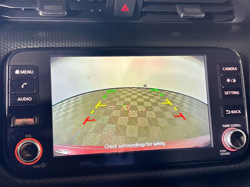 2022 Nissan Kicks SV