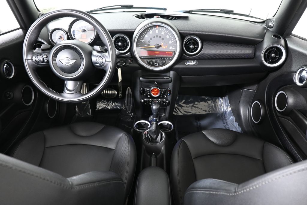 Thumbnail: 2015 MINI Cooper - 4
