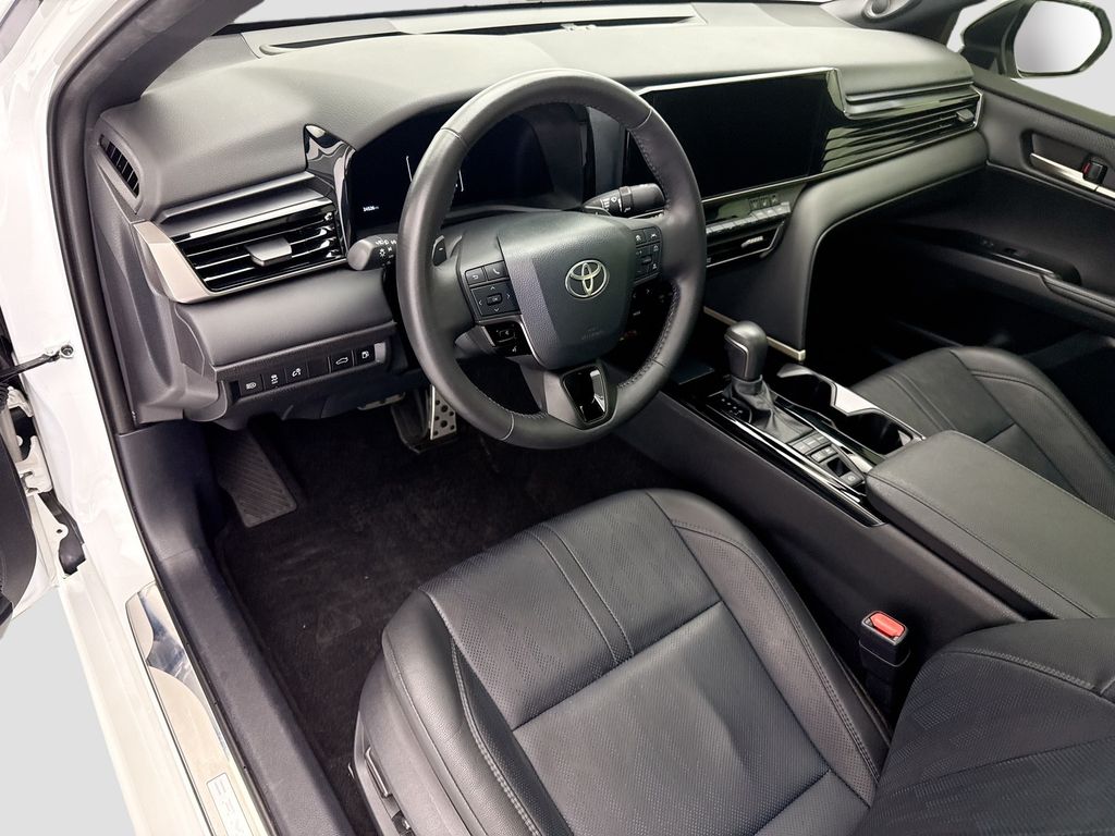 Thumbnail: 2025 Toyota Camry - 9
