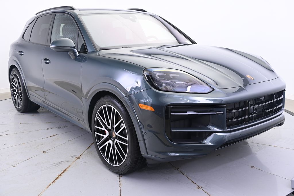 Thumbnail: 2025 Porsche Cayenne - 9