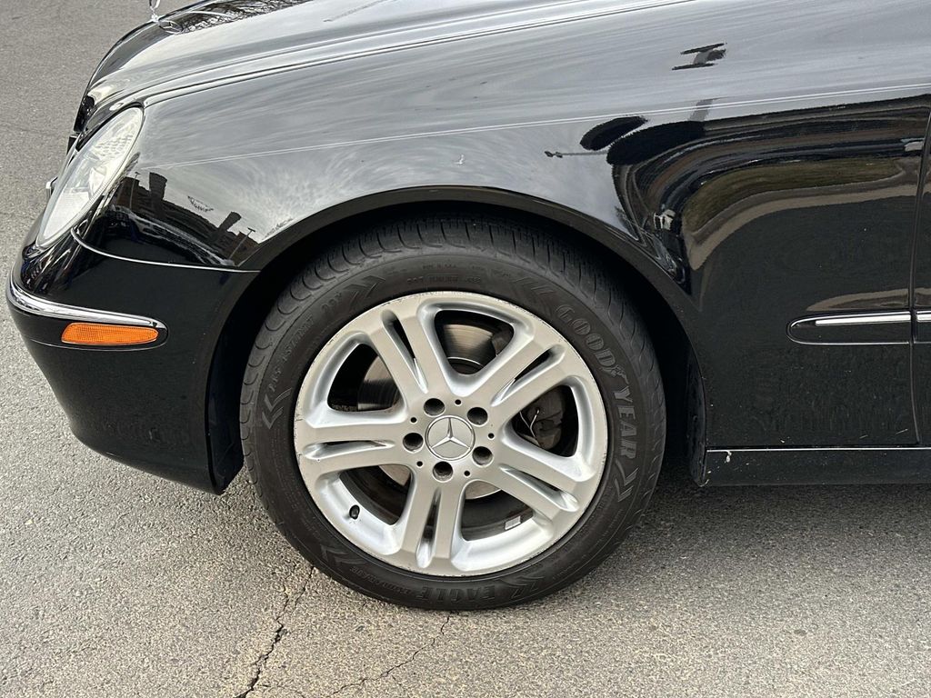 Thumbnail: 2006 Mercedes-Benz E-Class - 15