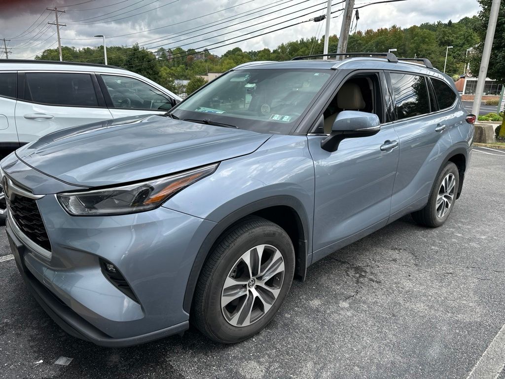 2021 Toyota Highlander XLE Blue at Phil Fitts Ford
