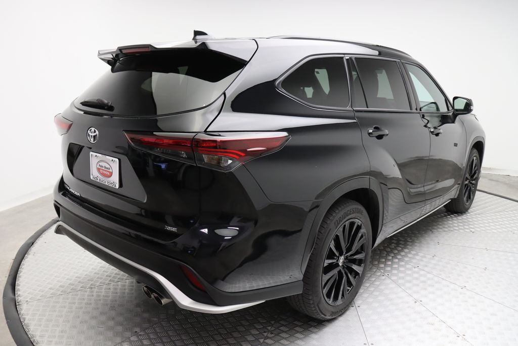 2024 Toyota Highlander XSE 8