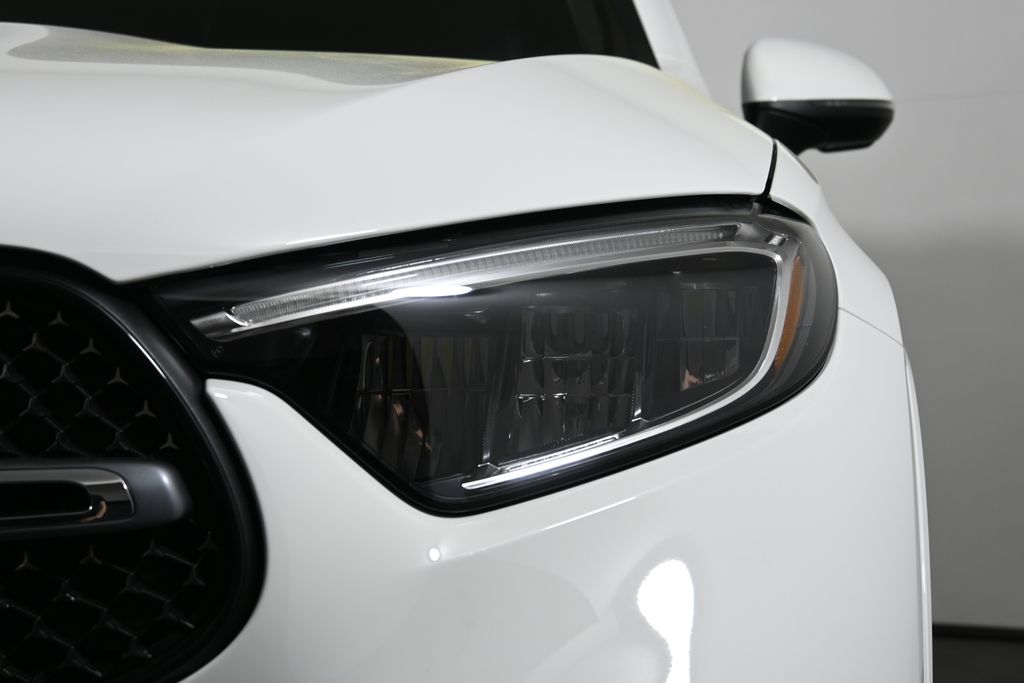 2025 Mercedes-Benz GLC 350 10