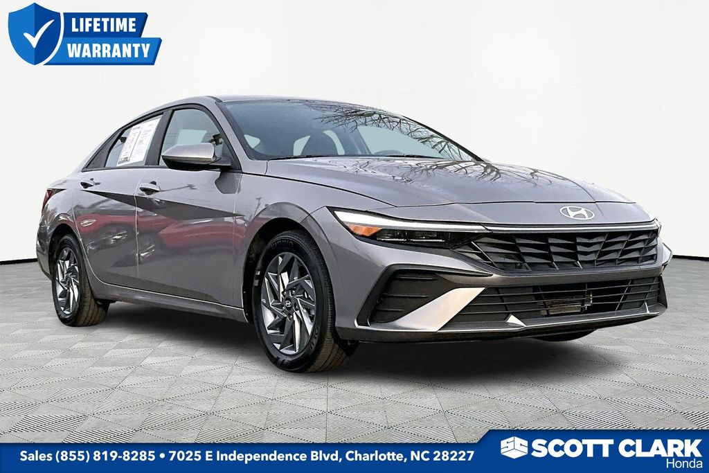 2024 Hyundai Elantra SEL