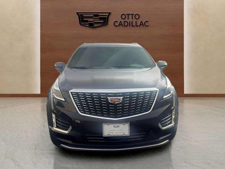 used 2025 Cadillac XT5 car, priced at $37,900