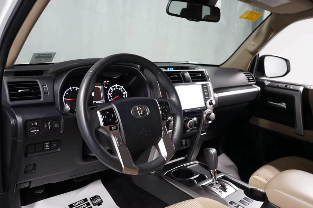 Thumbnail: 2024 Toyota 4Runner - 12