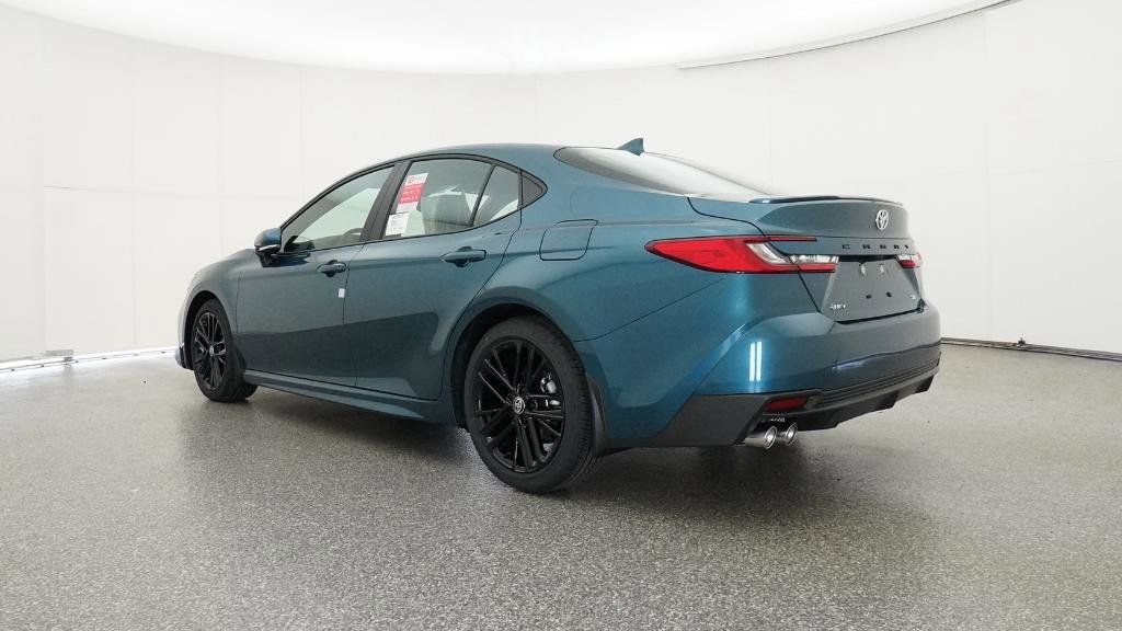 2025 Toyota Camry SE 15