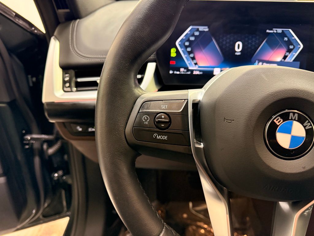 Thumbnail: 2025 BMW X1 - 13