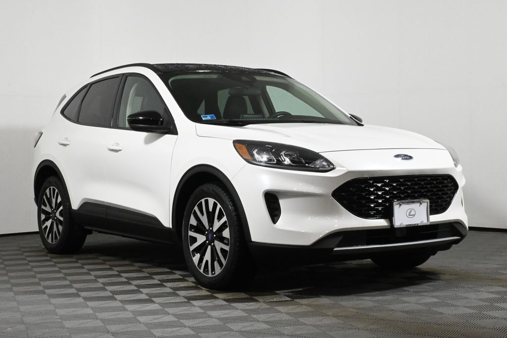 2020 Ford Escape SE Sport Hybrid 10