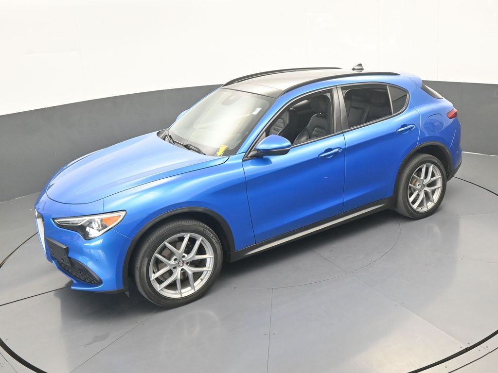 Used 2018 Misano Blue Metallic Alfa Romeo Ti image 48