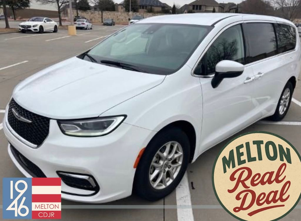 2023 Chrysler Pacifica Touring L FWD