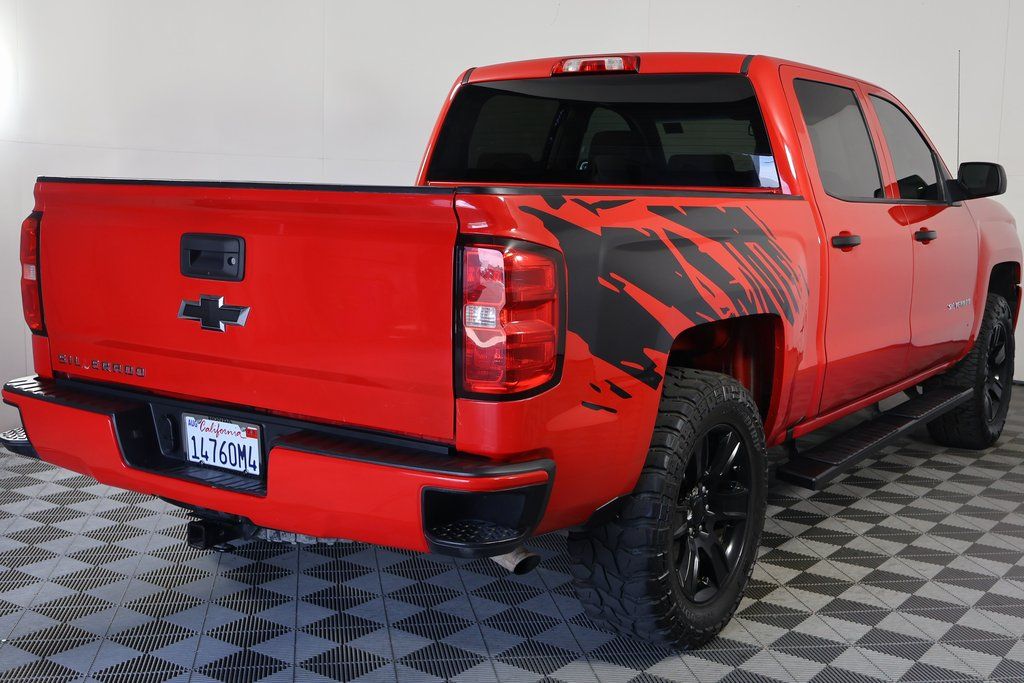 Thumbnail: 2018 Chevrolet Silverado 1500 - 4