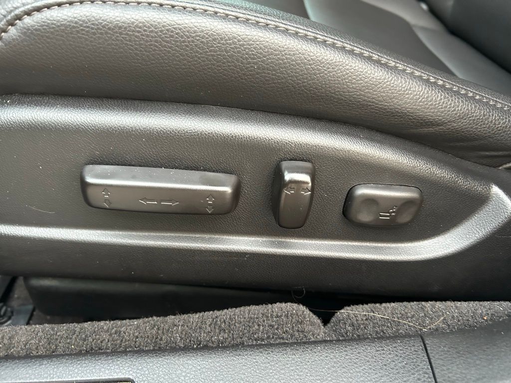 Thumbnail: 2019 Acura TLX - 16