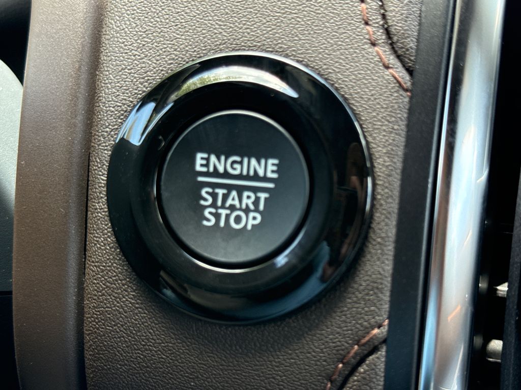 New 2027 White Ford King Ranch image 24